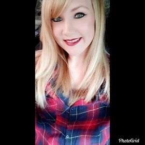 Meet your Posher, Misti